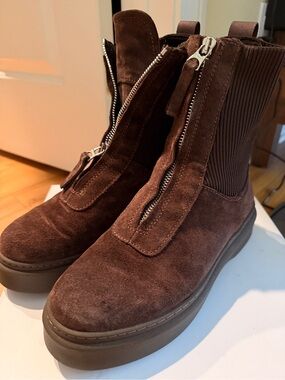 Varley* Women’s  Brown Suede Zip Front Chelsea Boots